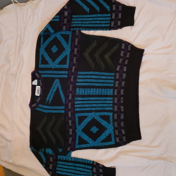 Sweater - Picture 2 of 3